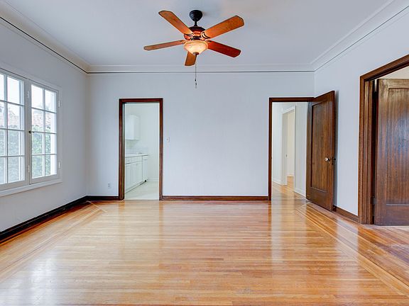 5th image of 241 Roycroft Ave