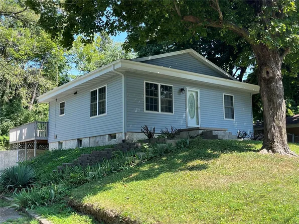 28 Hadfield Ln, Caseyville, IL 62232