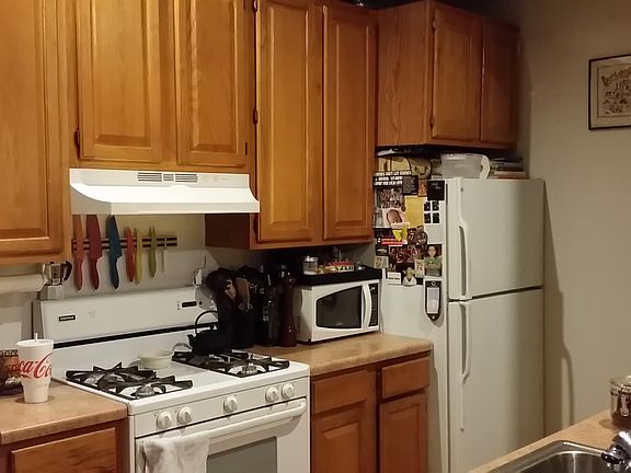 3rd image of 1142 W Grand Ave APT 3F