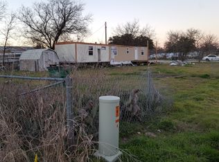 155 N Memory Ln, Evant, TX 76525