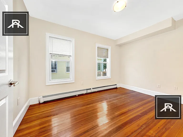 11-13 Winter Hill Rd #1 — Photo 9
