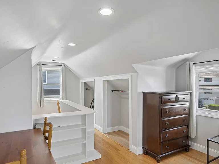 54 Allan Dr — Photo 32