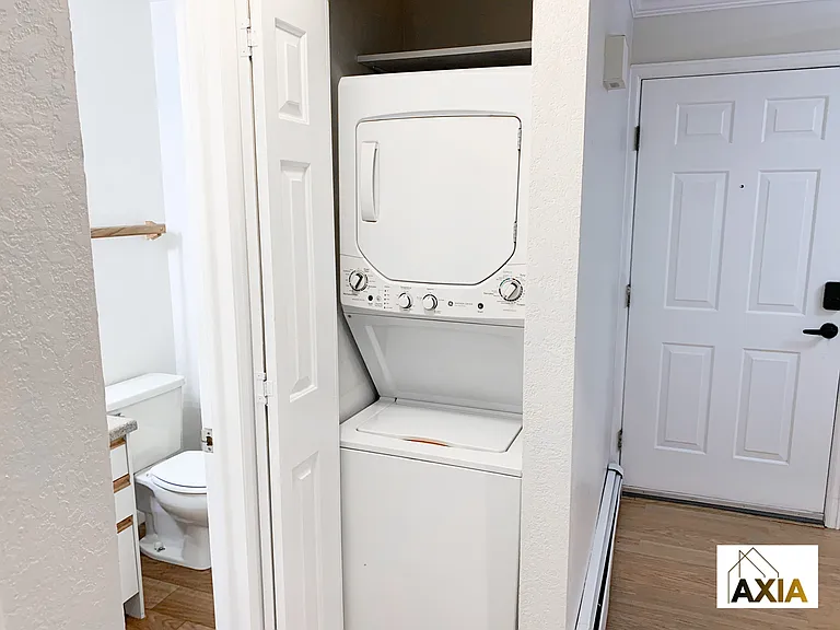 1927 Canyon Blvd #201 — Photo 5
