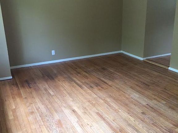 3rd image of 8021 Maplewood Dr