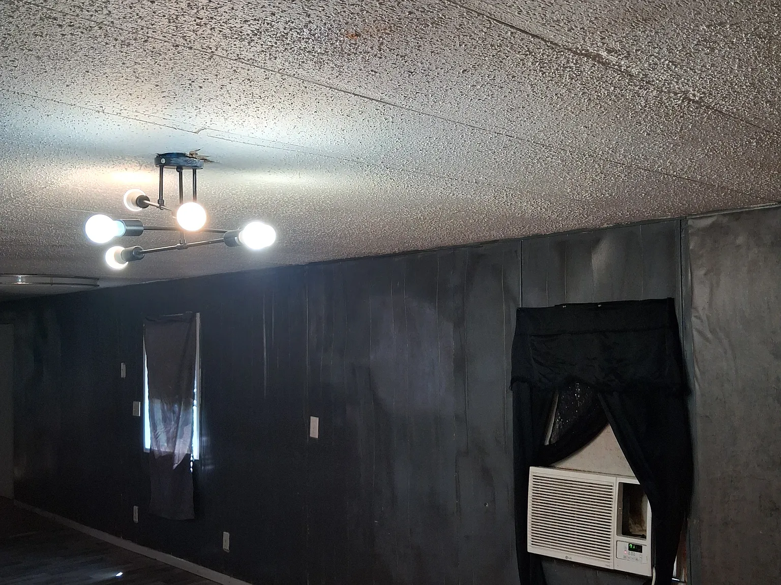 3 bed, 1.5 bath, $875 — Photo 3