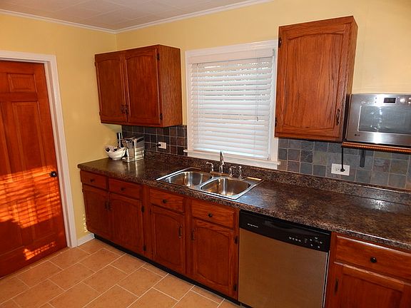 4th image of 213 N Bierman Ave