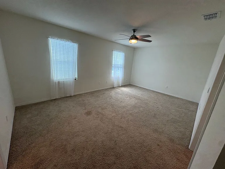 1558 Tali Ln — Photo 14