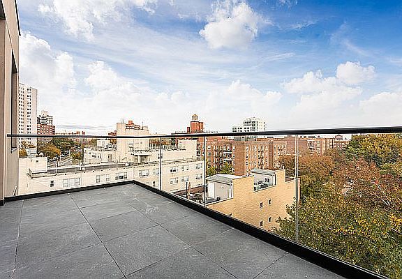 2nd image of 3128 Henry Hudson Pkwy E #603