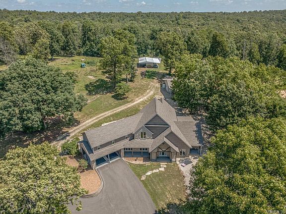 3rd image of 2214 E Diamond Lake Dr