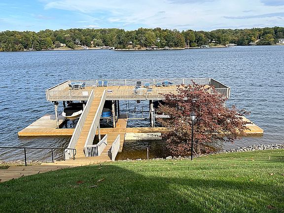 2nd image of 117 Gangplank Cir