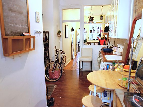 4th image of 109 N 7th St #1F