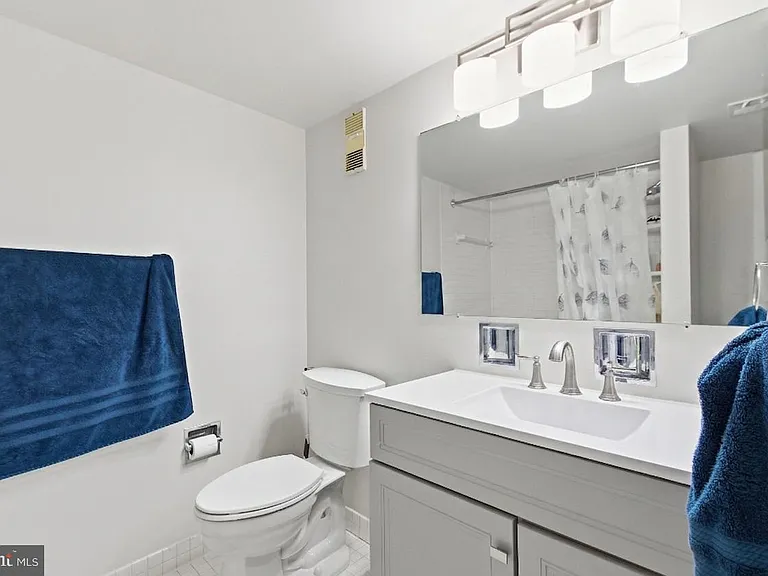3709 S George Mason Dr #1115E — Photo 22