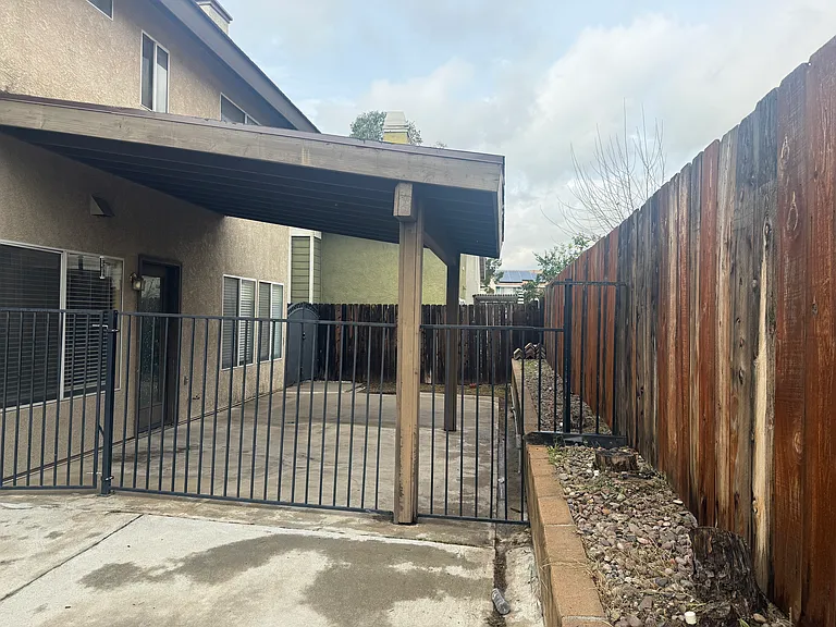 8023 Park Lawn Ct — Photo 28