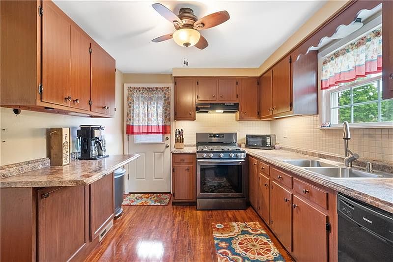 305 Rock Run Rd, Elizabeth, PA 15037 Zillow