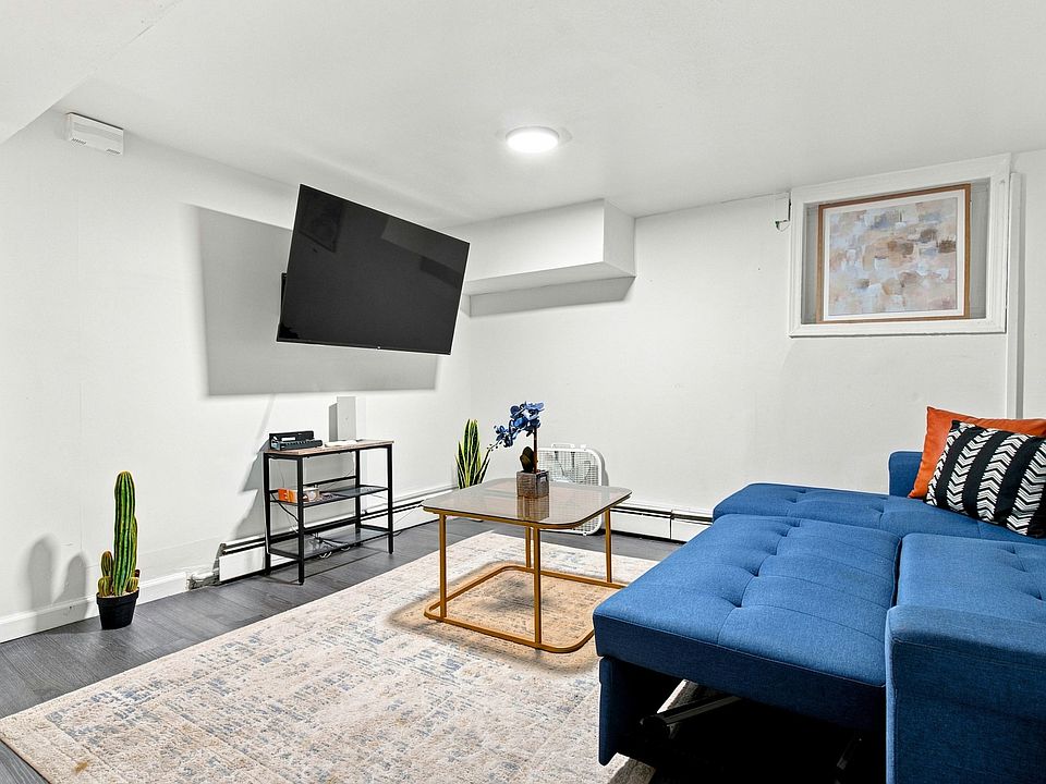 1st image of 195 Sylvan Ave #1B