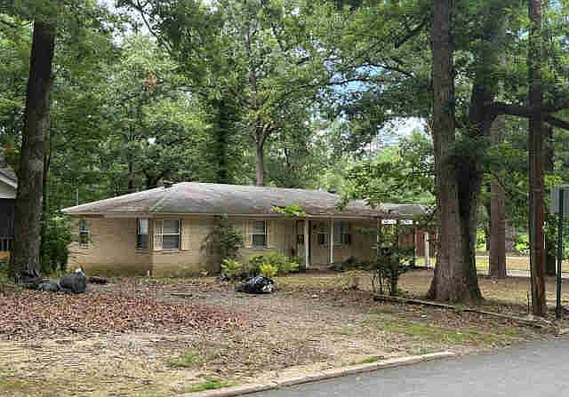 1st image of 8502 Westwood Ave