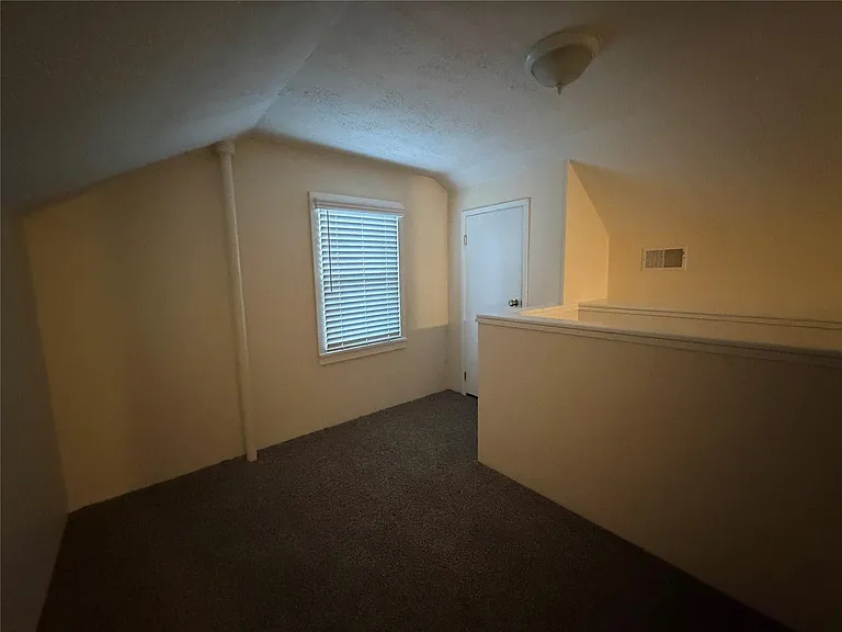 524 Manatee Ave — Photo 10