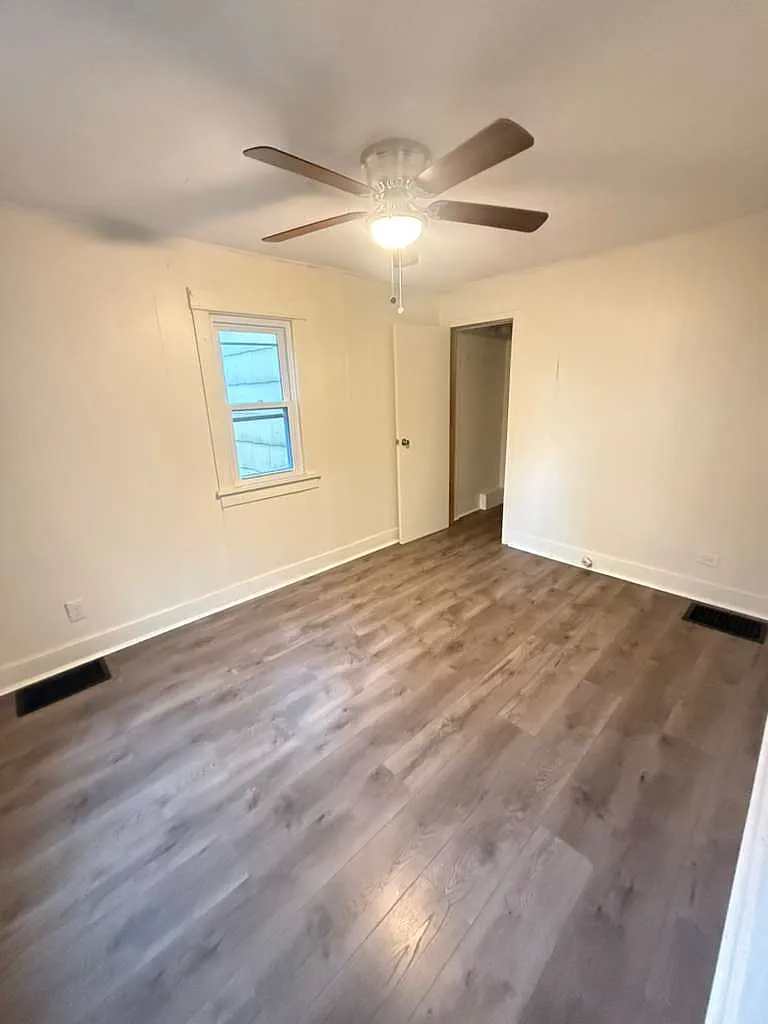1 bed, $1,000 — Photo 3