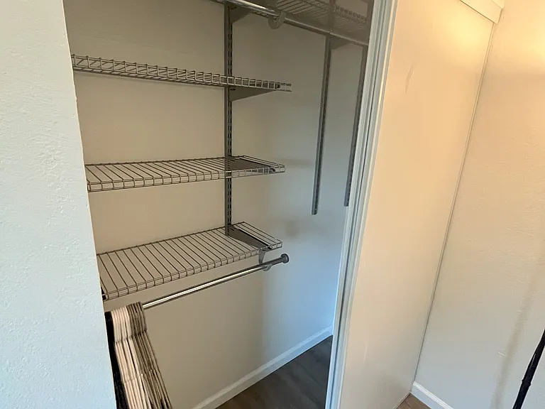 Bedroom 2 (Customizable Closet)