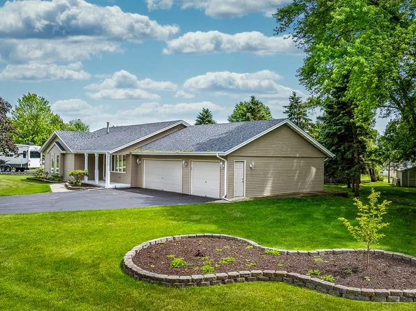 10138 Asbury Ln, Machesney Park, IL 61115