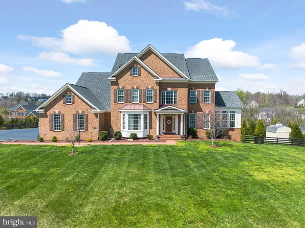 15939 Waterford Creek Cir, Hamilton, VA 20158