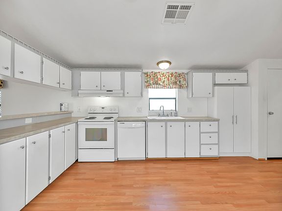 3rd image of 8449 E Ackland Dr