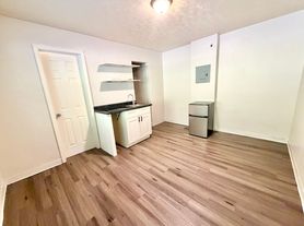 Affordable Studio Living | Utilities Included | Renovated Efficiencies in Roselawn
