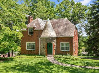 569 Kenilworth Dr, Pittsburgh, PA 15228