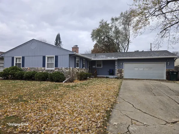 2838 Sunderland Rd, Lansing, MI 48911