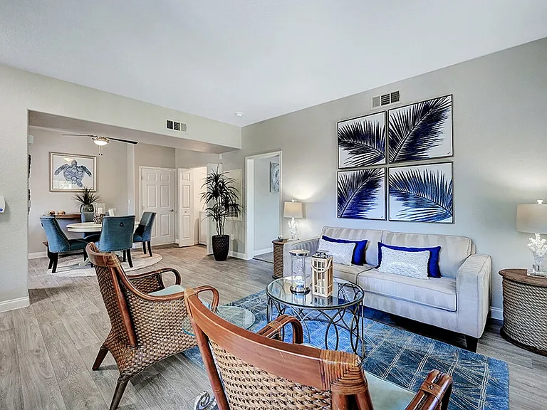 Canyon Villas Apartments — Photo 7