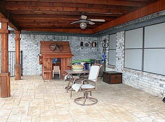 5th image of 1694 Crosshaven Dr