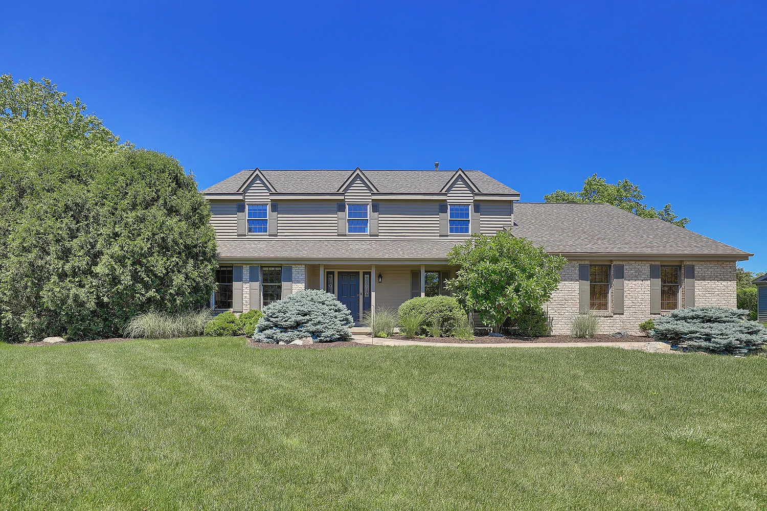 2015 Bentbrook Dr photo 1