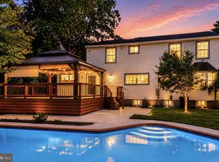 12306 Streamvale Cir, Herndon, VA 20170