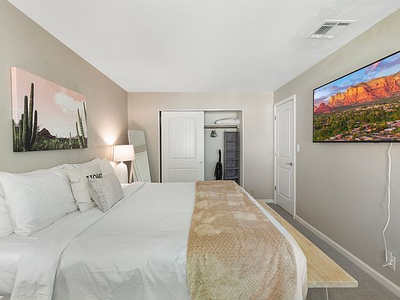5th image of 4600 N 68th St Unit 302