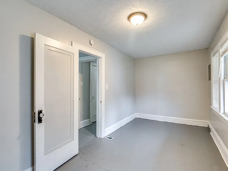 614 Madison Ave — Photo 9