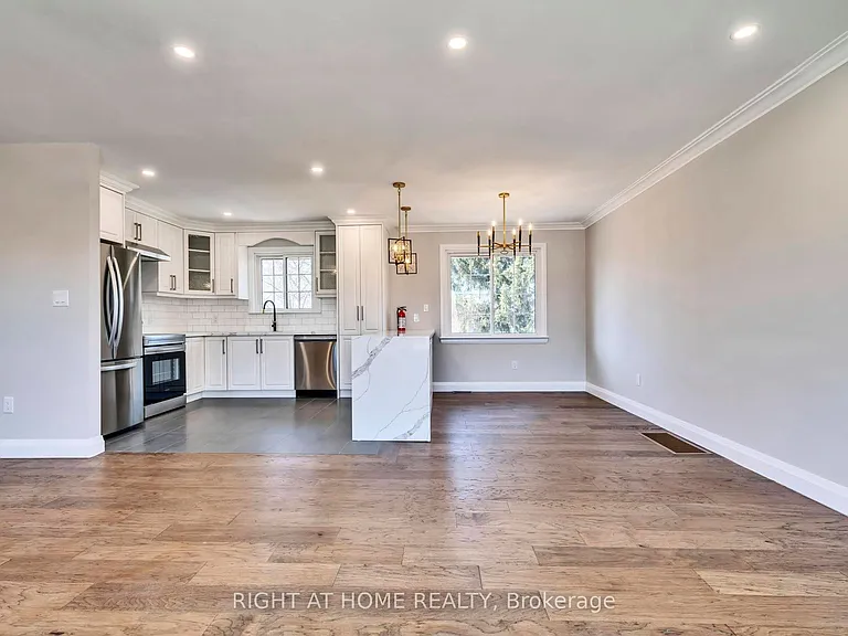 43 White St #MAIN — Photo 8