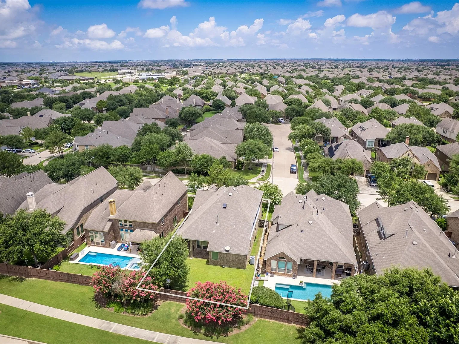 4 bed, 4.0 bath, 2845 sqft, $3,100 — Photo 4