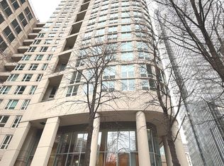 345 N La Salle Dr APT 305, Chicago, IL 60654