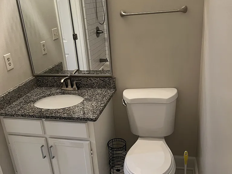 2301 Pine Heights Dr NE — Photo 13