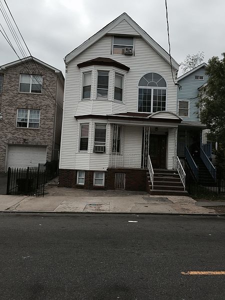 1st image of 273 Littleton Avenue
