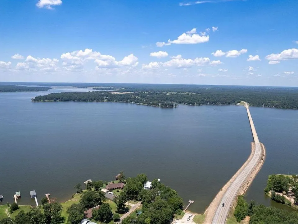 160 County Road 2404