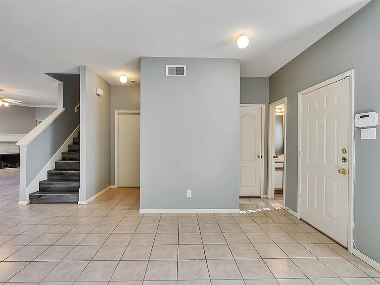 11703 Emerald Hill Dr #C — Photo 7