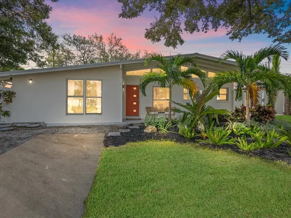 2966 Browning St, Sarasota, FL 34237