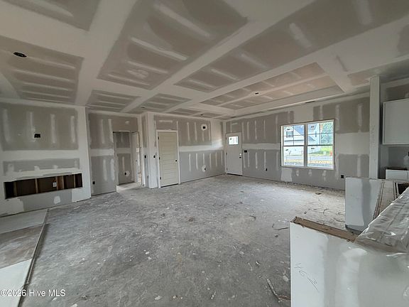 5th image of 140 Margot Manor Drive