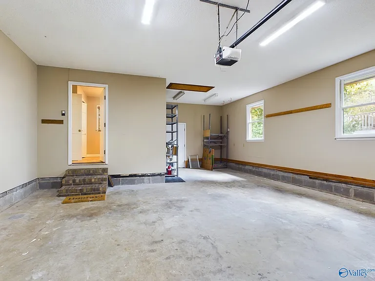 1016 Seina Vista Dr — Photo 26