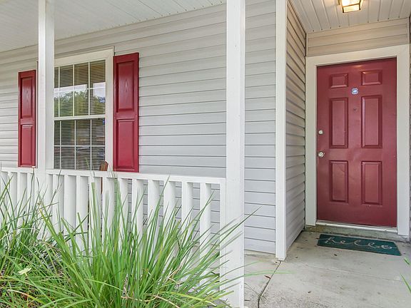 4th image of 2417 Winterwood Cir W