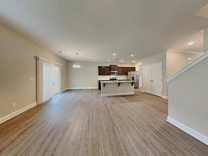 3205 Emerald Ridge Ct — Photo 5