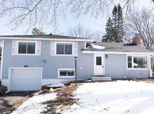 3542 Oak Ter, White Bear Lake, MN 55110
