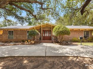 401 N Kay St, Henrietta, TX 76365