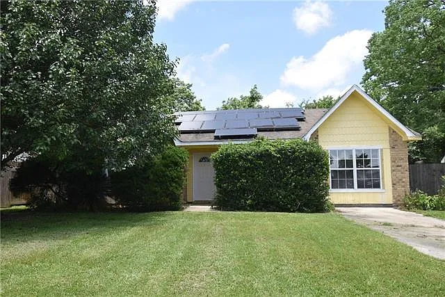 2023 Hempstead Dr — Photo 1